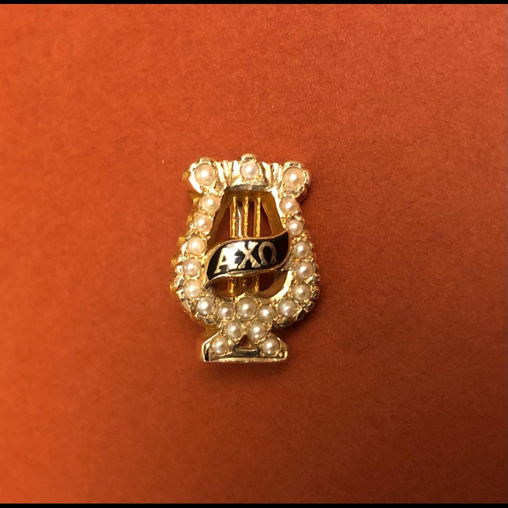 Alpha Chi Omega Crown Pearl Badge